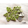 Bouton coeur vert printemps en céramique