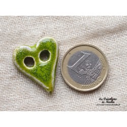 Bouton coeur vert printemps en céramique