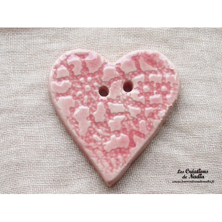 Bouton grand coeur rose bonbon en céramique