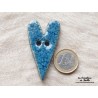 Bouton coeur allongé bleu en céramique