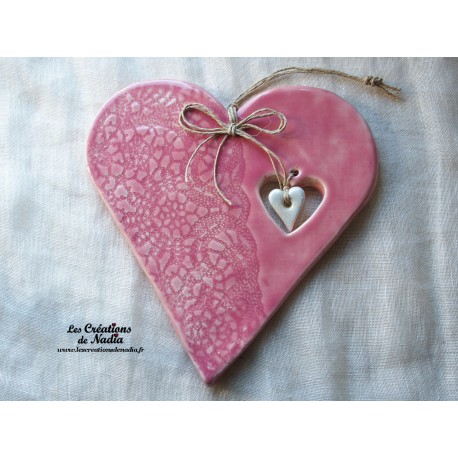 Coeur Hansi rose en poterie, à suspendre