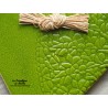 Coeur Hansi vert printemps en poterie, à suspendre