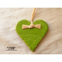 Coeur Liesel vert printemps en céramique, à accrocher