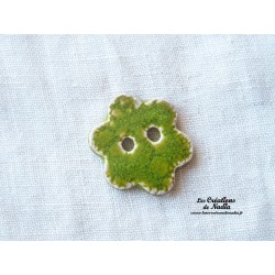 Bouton petite fleur en céramique, couleur vert