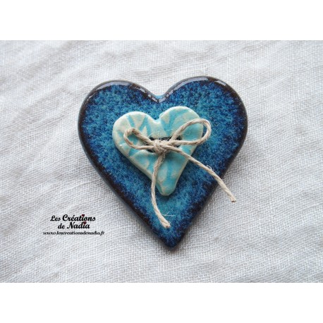 Broche coeur en céramique turquoise