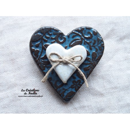 Broche coeur en céramique bleu