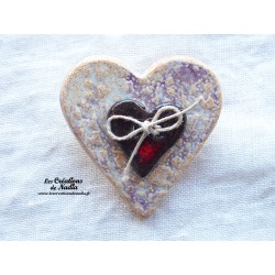 Broche coeur en céramique couleur parme