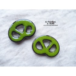 Magnet bretzel couleur vert reinette