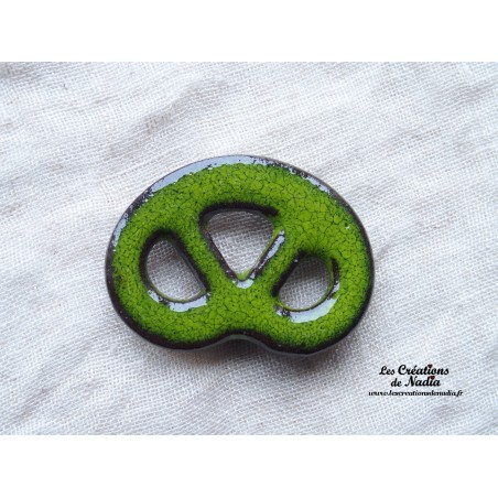 Magnet bretzel couleur vert reinette Magnet bretzel couleur vert reinette