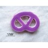 Magnet bretzel couleur lilas