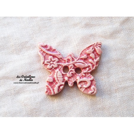 Bouton papillon couleur rose bonbon en céramique
