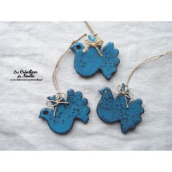 Colombe en céramique, couleur bleu canard impressions florales