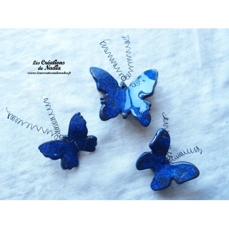 Lot de trois papillons en céramique pour les jardins et jardinières, couleur bleu nuit Lot de trois papillons en céramique pour les jardins et jardinières, couleur bleu nuit