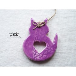 Petit chat couleur lilas en céramique