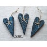 Coeur Suzel en céramique, couleur bleu canard, à suspendre