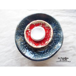 Fleur en céramique à coroles petit modèle, couleur bleu gris métal, rouge, blanc