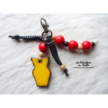 Grigri bijoux de sac, porte clés hibou couleur jaune Grigri bijoux de sac, porte clés hibou couleur jaune