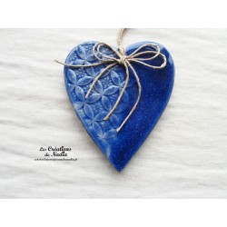 Coeur en céramique Lina couleur bleu outremer, impression fleur de vie