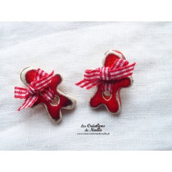 Pin's mannele rouge en céramique