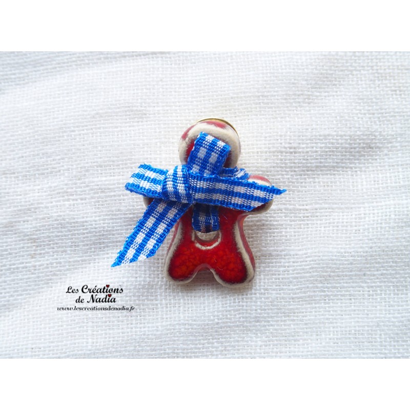 Pin's Mannele rouge en céramique