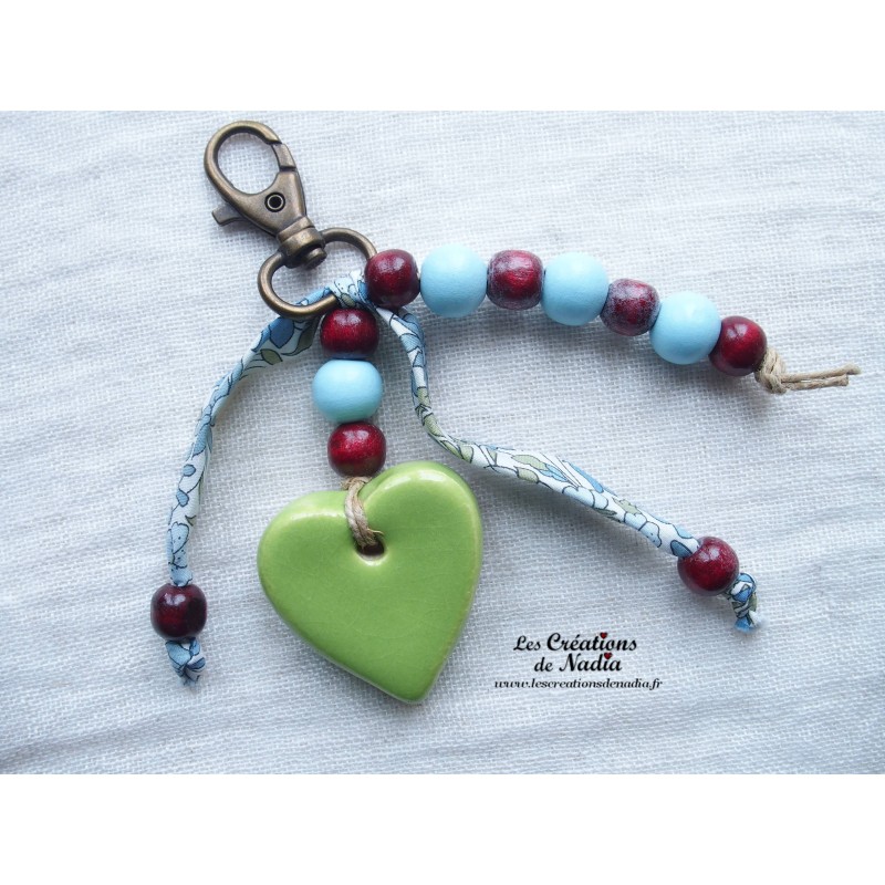 Grigri bijoux de sac ou porte clef en forme de coeur