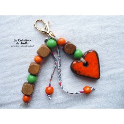 Grigri bijoux de sac ou porte clef en forme de coeur