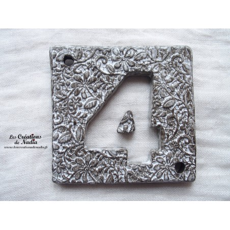 Plaque numéro de maison couleur Elsass café , impression fine dentelle Plaque numéro de maison couleur Elsass café , impression fine dentelle