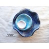 Fleur en céramique à corolles petit modèle, couleur bleu outremer, bleu azur et blanc