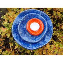 Fleur en céramique à coroles, moyen modèle, couleurs bleu outremer, orange et blanc
