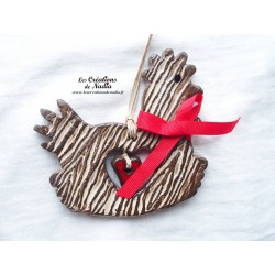 Poule en céramique couleur bicolore crème, impression bois