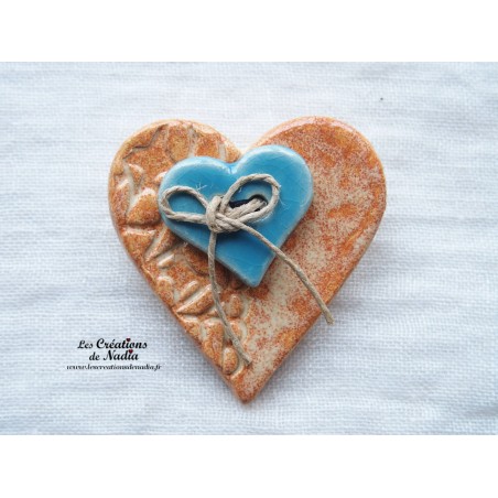 Broche coeur en céramique couleur vanille Broche coeur en céramique couleur vanille
