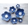 Poppies fleurs en céramique pour les jardinières, série de trois fleurs couleur bleu outremer et blanc