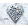 Coeur Liesel bleu gauloise, impression damassé, en céramique, à accrocher
