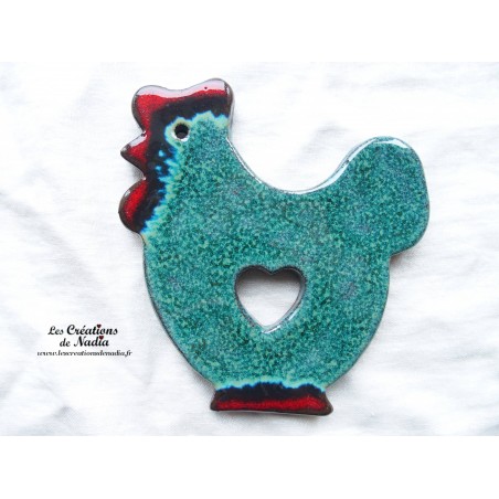 Dessous de plat poule en poterie couleur vert émeraude Dessous de plat poule en poterie couleur vert émeraude