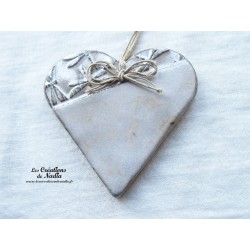 Coeur Liesel couleur marron givré, impression libellules, coeur à suspendre