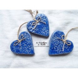 Coeur Katele en céramique, couleur bleu outremer, impression fine dentelle, à suspendre