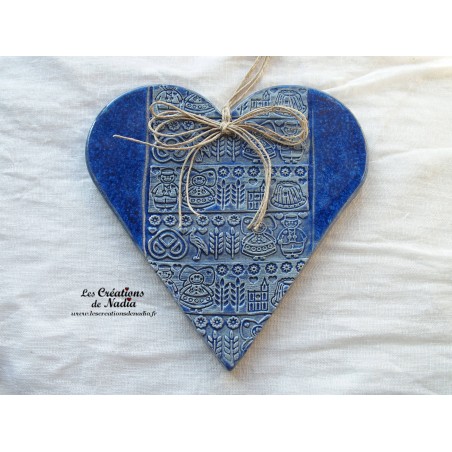 Coeur Hansi en céramique, couleur bleu outremer, impression Alsace, à suspendre