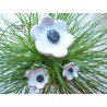 Poppies fleurs en céramique pour les jardinières, série de trois fleurs couleur blanc et gris métal