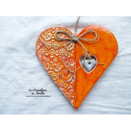 Coeur Hansi couleur bicolore orange à suspendre, impression printemps
