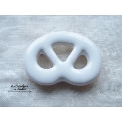 Magnet bretzel couleur blanc