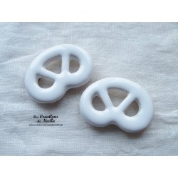 Magnet bretzel couleur blanc