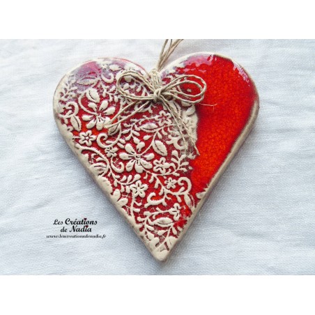 Coeur en faïence rouge, impression fine dentelle