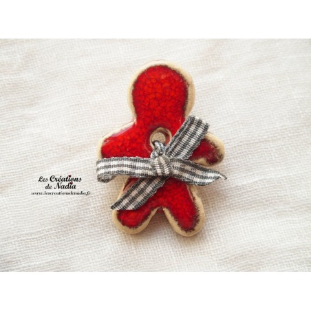 Pin's Mannele en céramique rouge