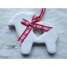 Mouton en céramique à suspendre de couleur blanc