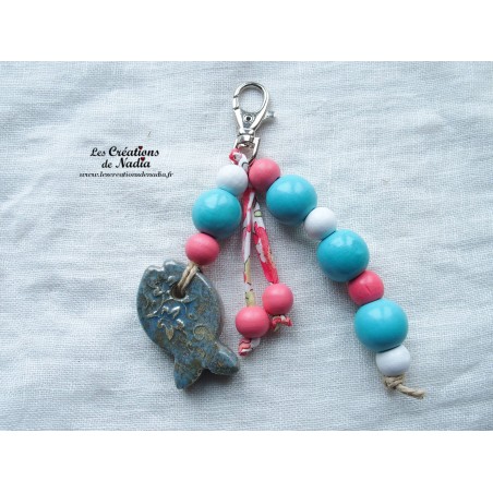 Grigri bijoux de sac ou porte clefs poisson couleur bleu gauloise