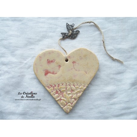 Coeur en céramique camaïeu de rose, breloque colombe, à suspendre
