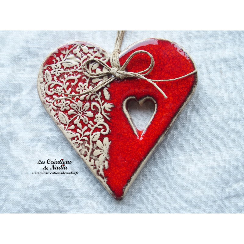 Coeur en faïence rouge, impression fine dentelle