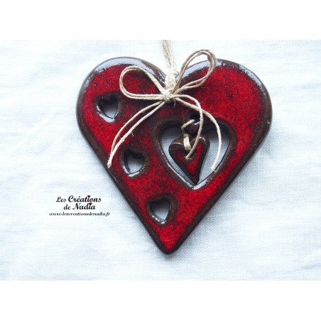 Coeur Liesel couleur rouge pomme d'amour en poterie, à accrocher