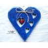 Coeur Hansi bleu outremer en poterie à suspendre