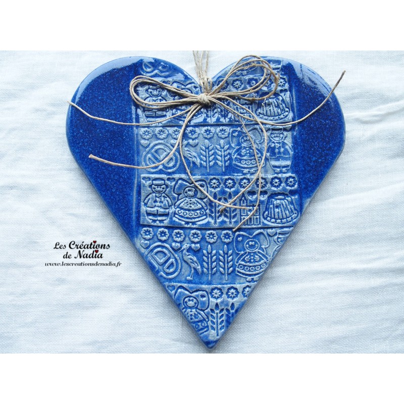 Coeur en céramique Hansi bleu outremer à accrocher